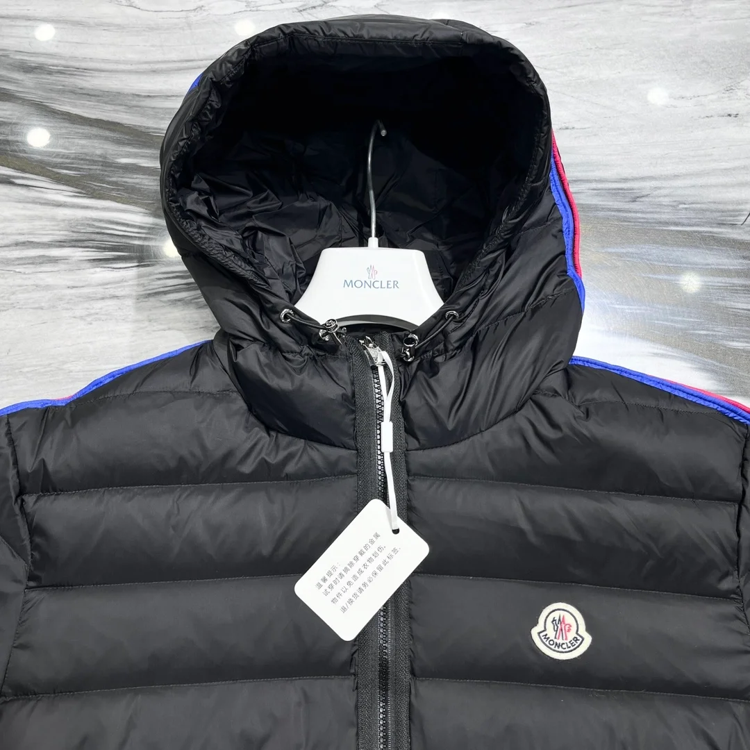 몽클레어 로고 패치 삼색 라이닝 자켓