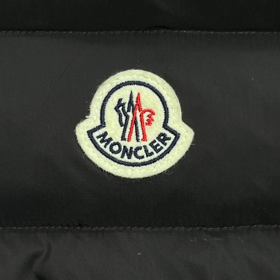 몽클레어 로고 패치 삼색 라이닝 자켓