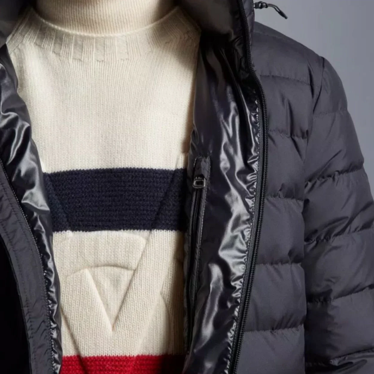 몽클레어 아키오 남성 숏 패딩 다운 자켓