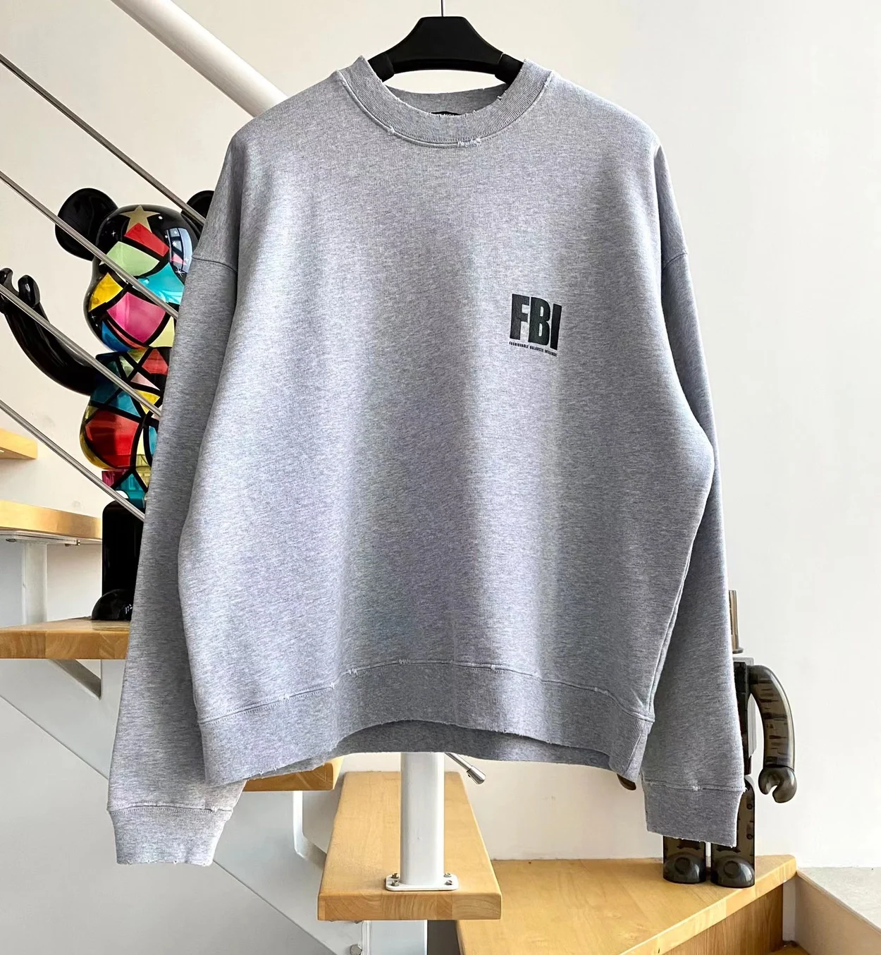 발렌시아가 FBI 스웨트셔츠 그레이