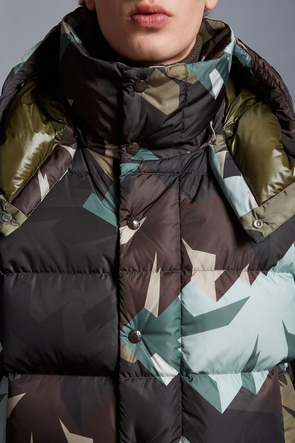 몽클레어 23FW 모사 숏다운 패딩 자켓