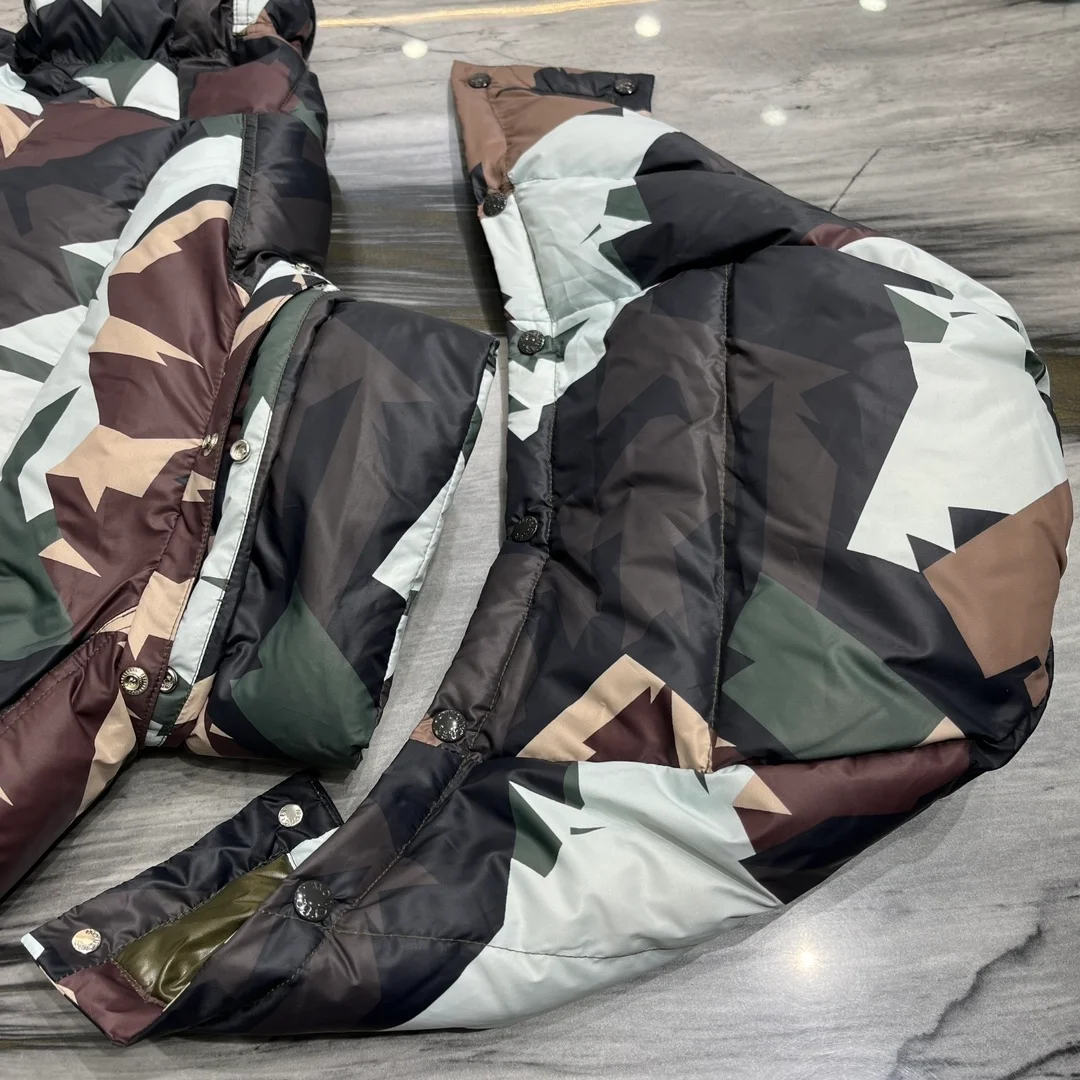 몽클레어 23FW 모사 숏다운 패딩 자켓
