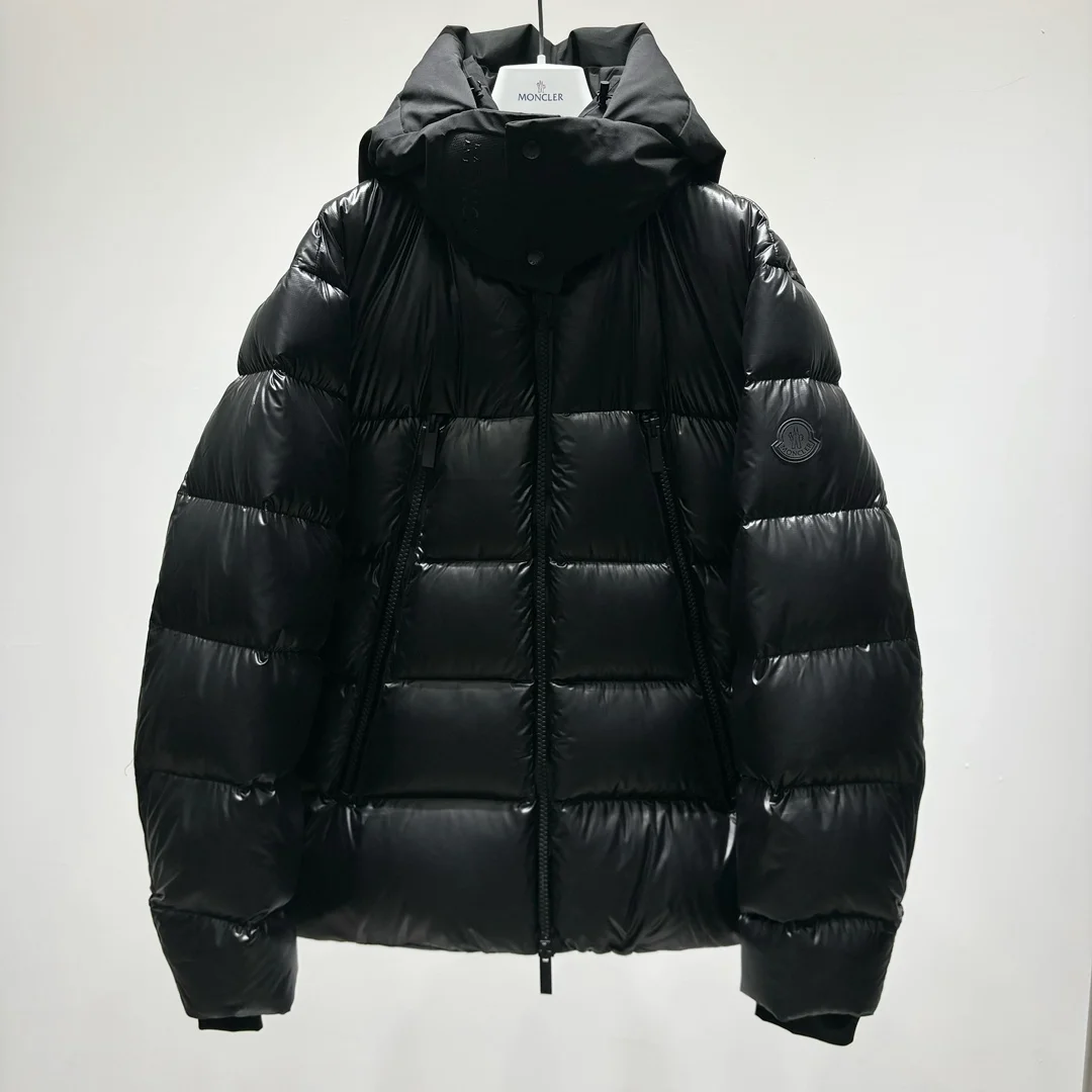 몽클레어 주바이르 다운 자켓