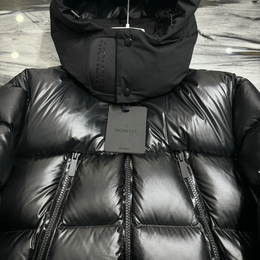 몽클레어 주바이르 다운 자켓