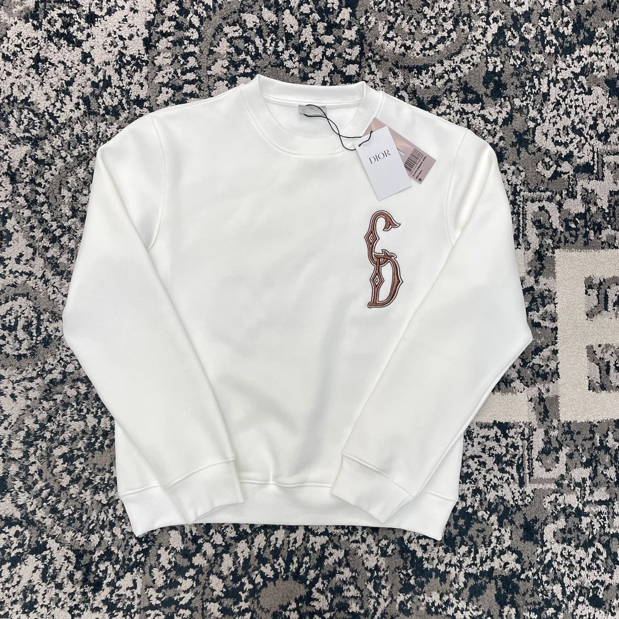 디올 인터레이스 스트레이트 맨투맨