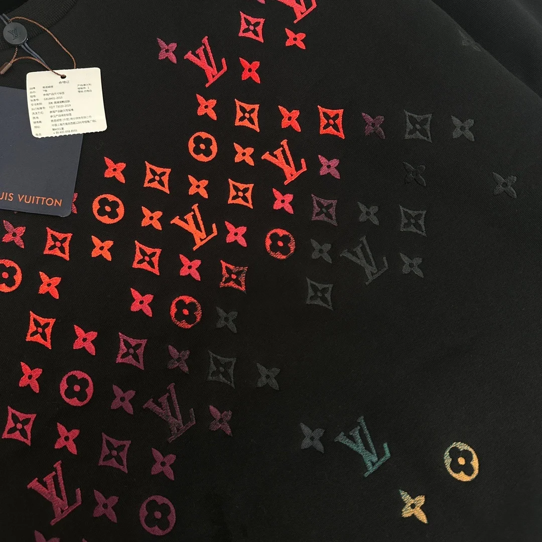 루이비통 엠브로이더드 코트 스웨트셔츠 1AFB67