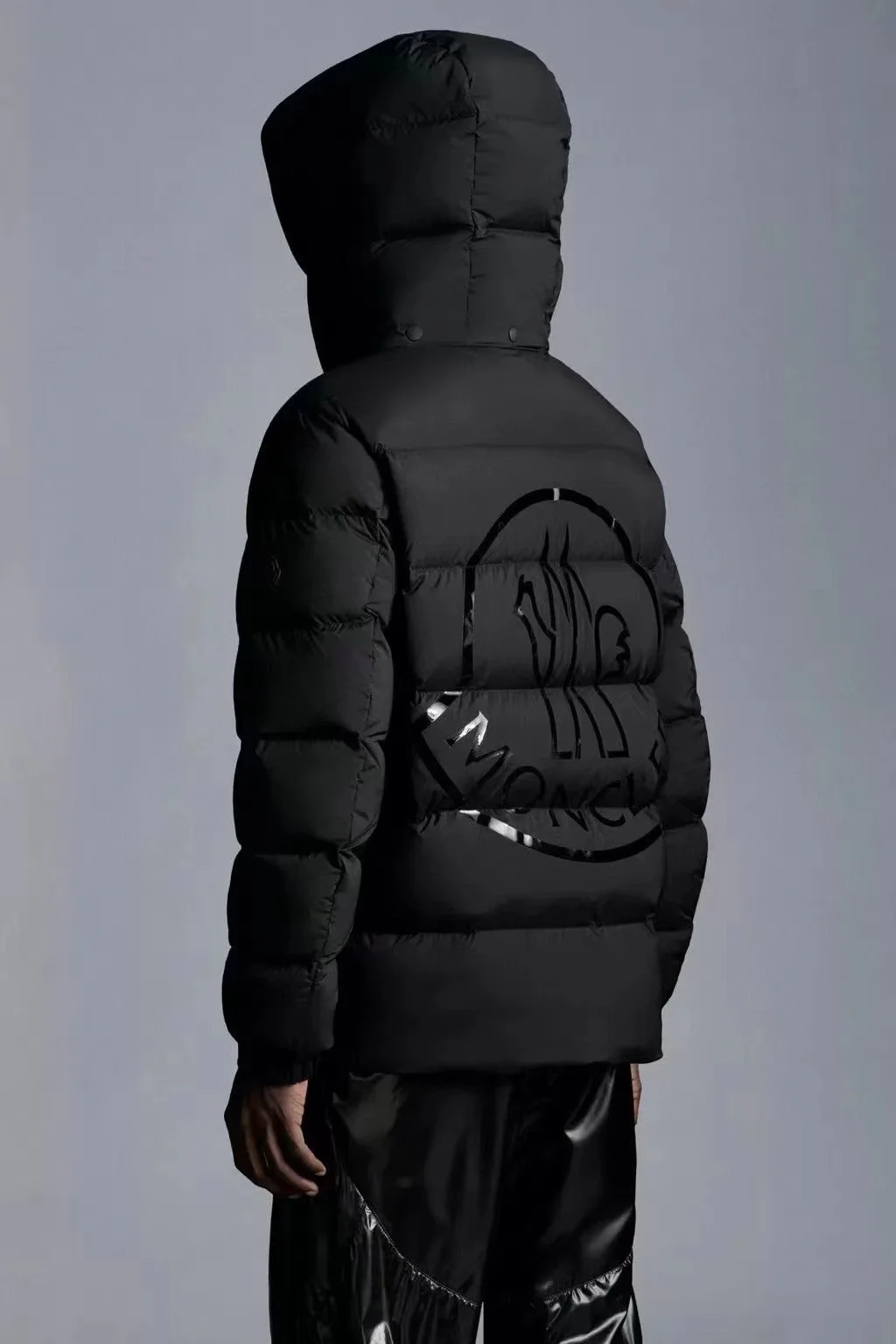 몽클레어 팔라르디 빅로고 패딩 자켓