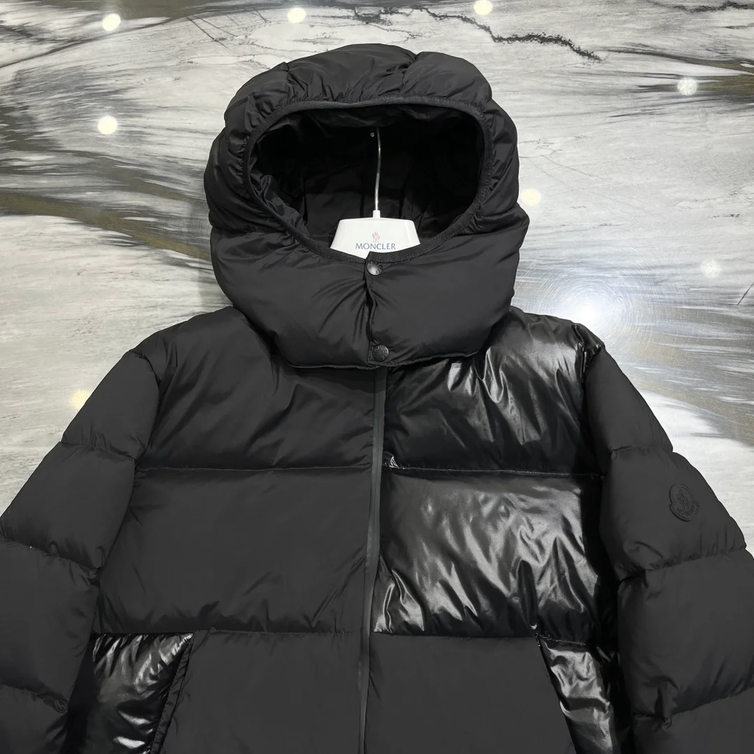 몽클레어 팔라르디 빅로고 패딩 자켓