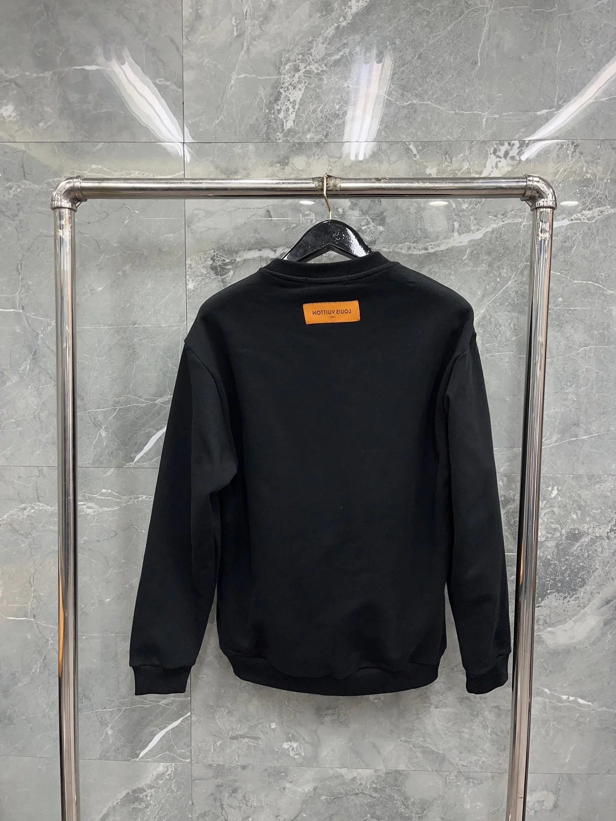 루이비통 스티치 프린트 엠브로이더드 스웨트셔츠 1A96KX