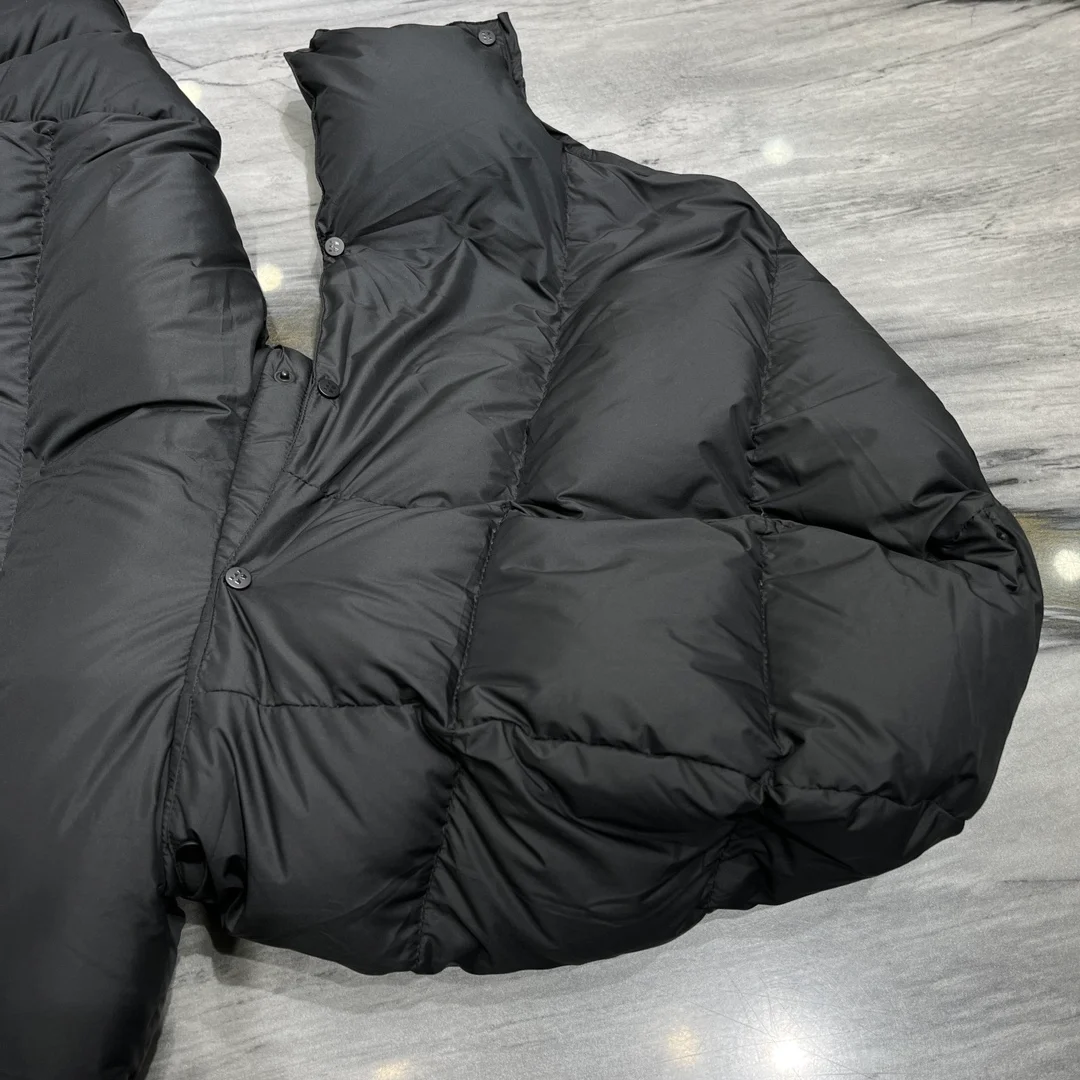 몽클레어 우메 쇼트 다운 자켓 블랙