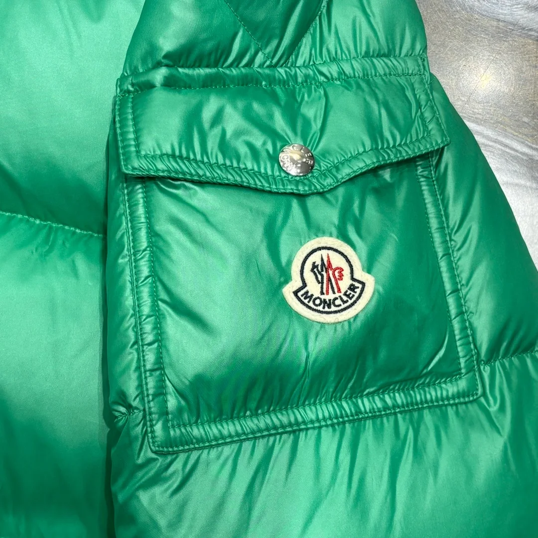 몽클레어 마사야 로고 패치 다운 패딩 그린