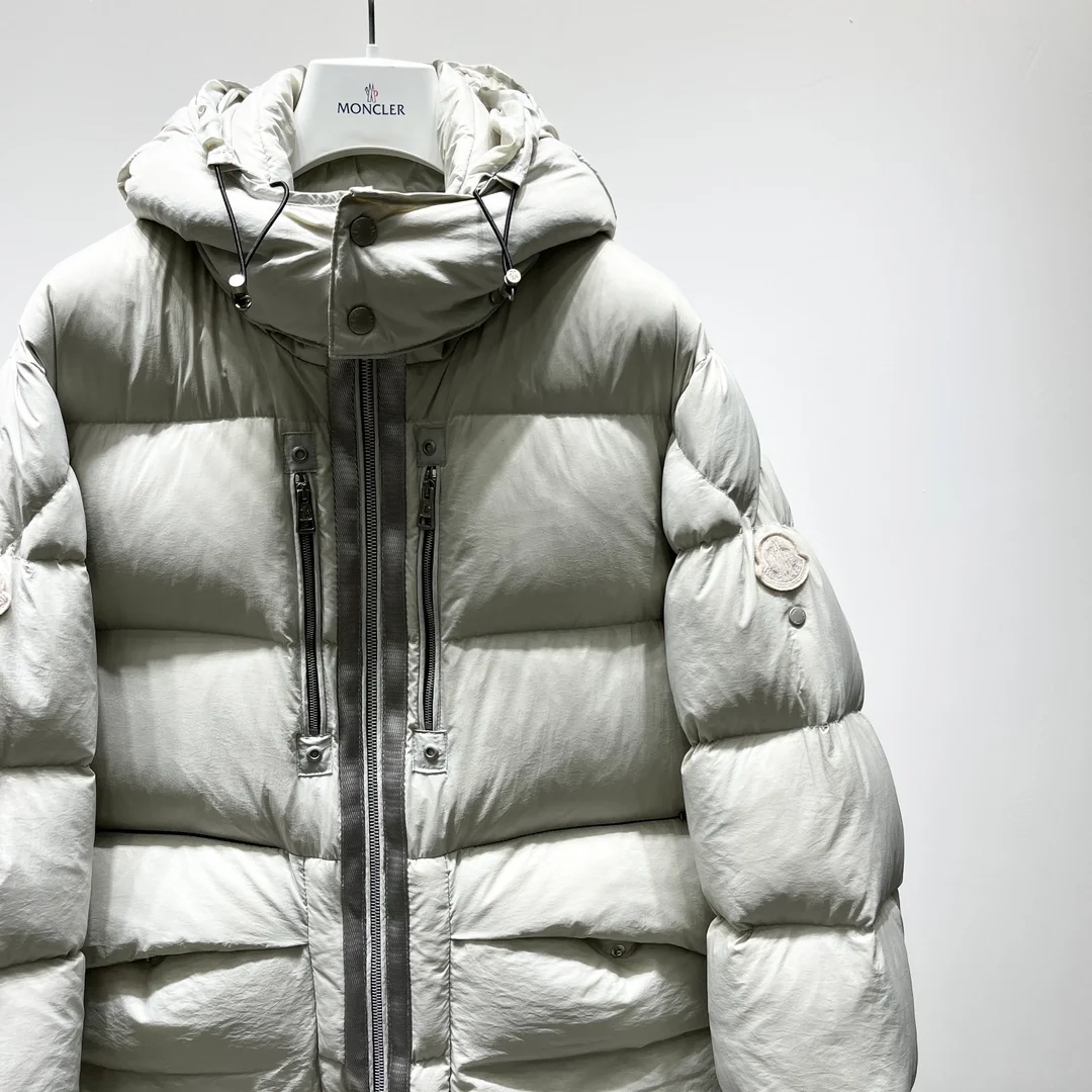 몽클레어 알릭스 포레스트 패딩 화이트
