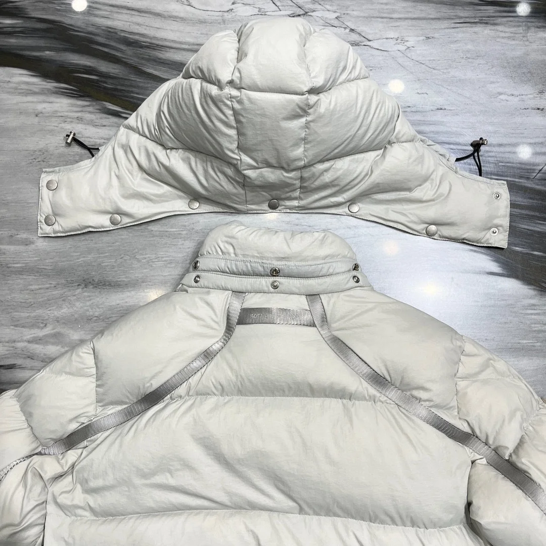 몽클레어 알릭스 포레스트 패딩 화이트