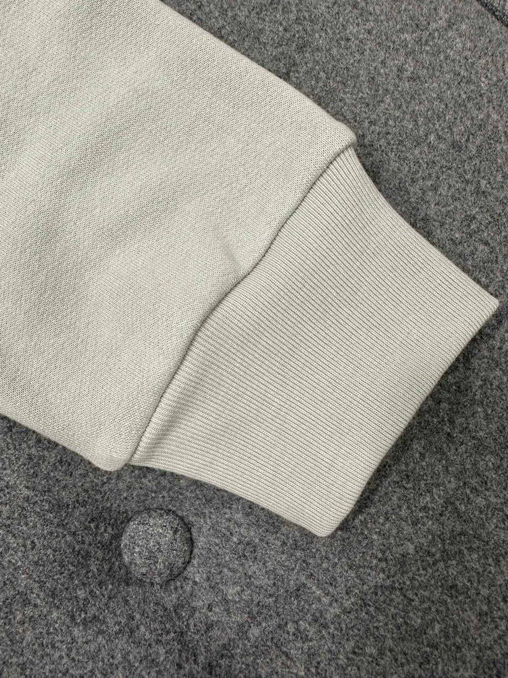 루이비통 엠브로이더드 코튼 스웨트셔츠