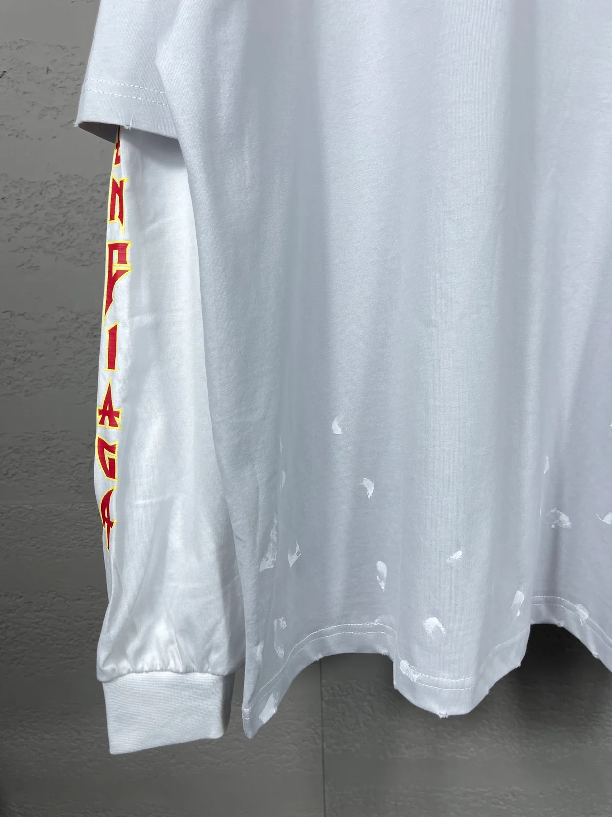 발렌시아가 메탈리카 화이트 티셔츠