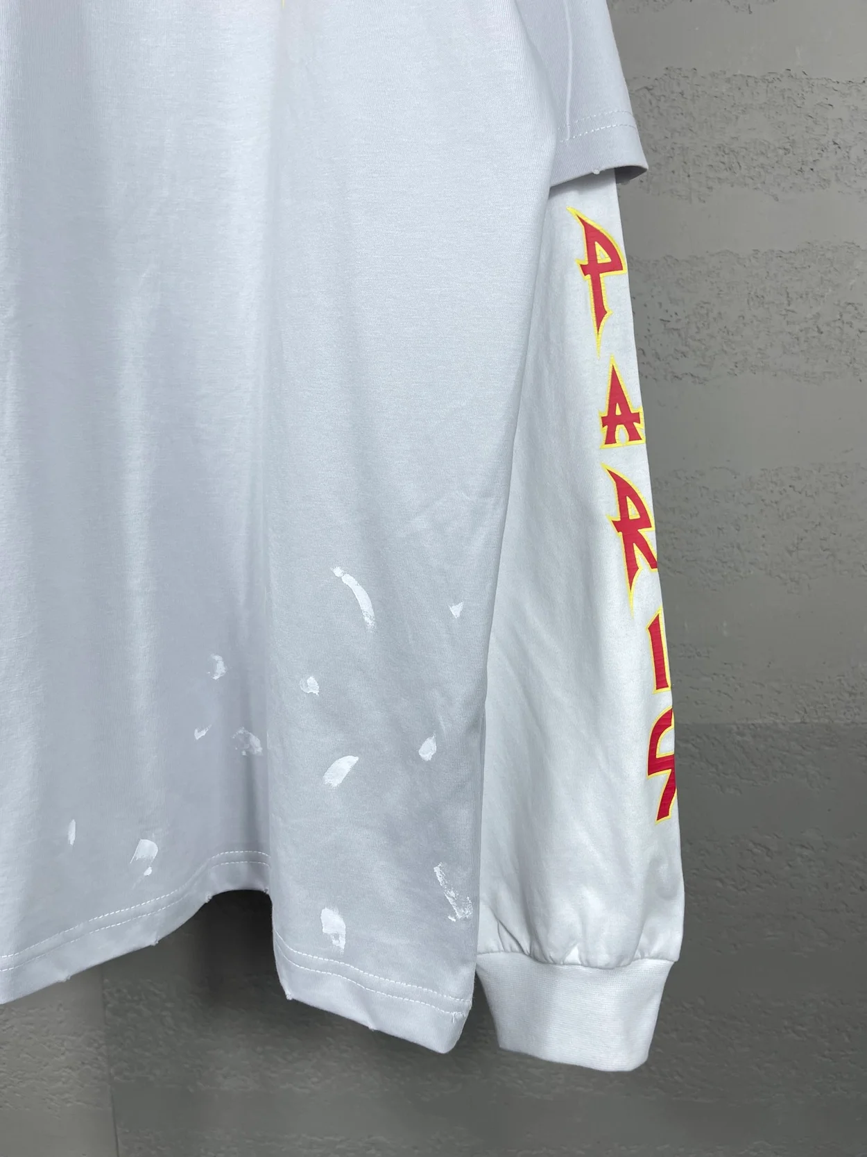 발렌시아가 메탈리카 화이트 티셔츠