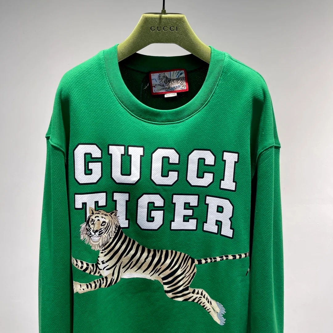 구찌 애니멀 타이거 맨투맨