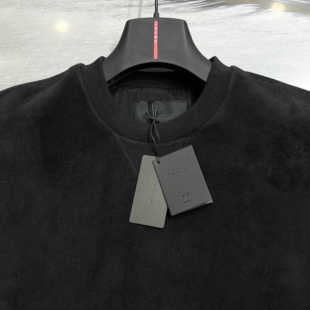 프라다 패브릭 테크니컬 맨투맨