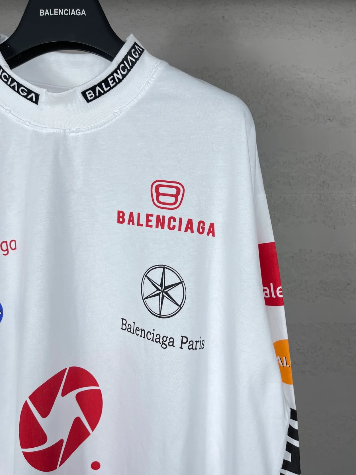 발렌시아가 리그 로고 프린트 스웨트셔츠 화이트