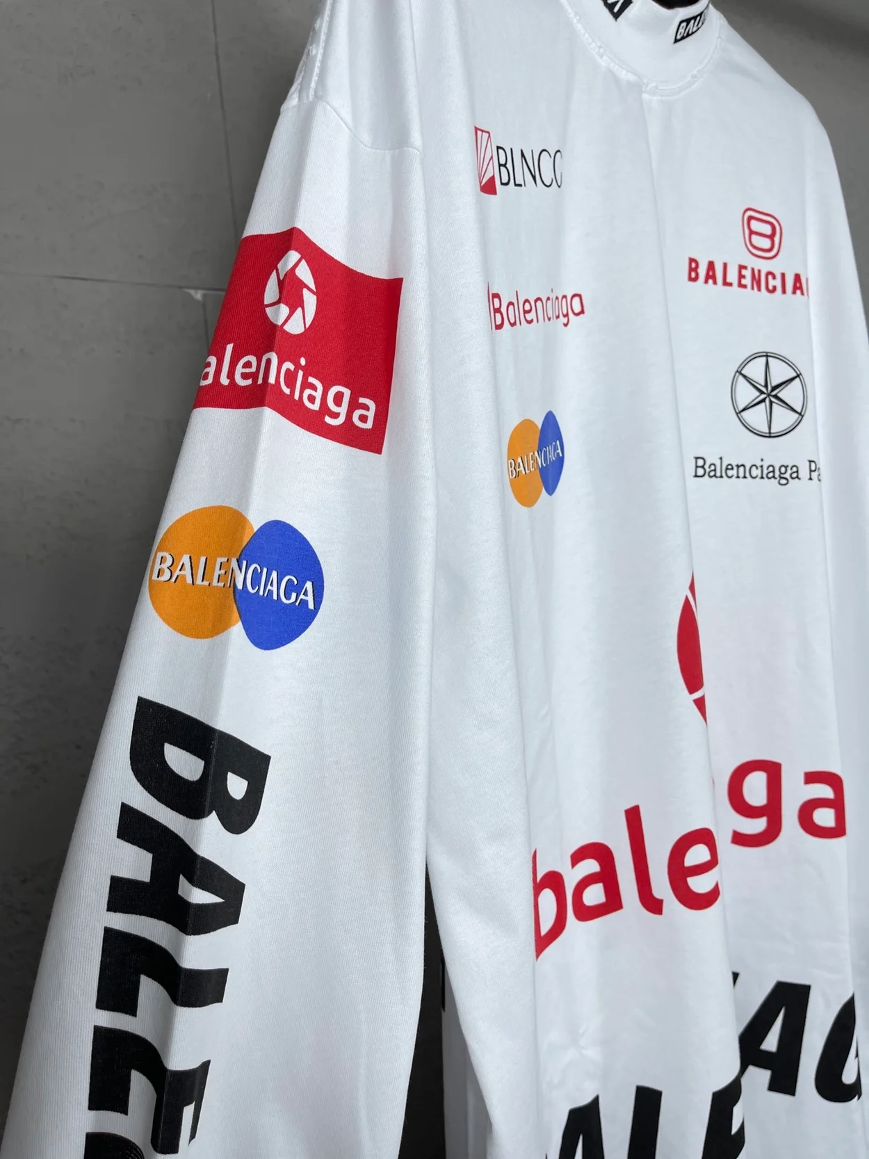 발렌시아가 리그 로고 프린트 스웨트셔츠 화이트