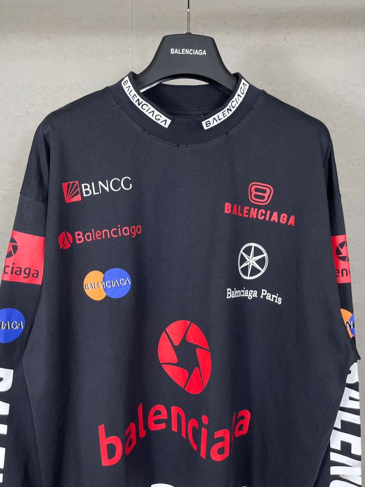 발렌시아가 리그 로고 프린트 스웨트셔츠 블랙