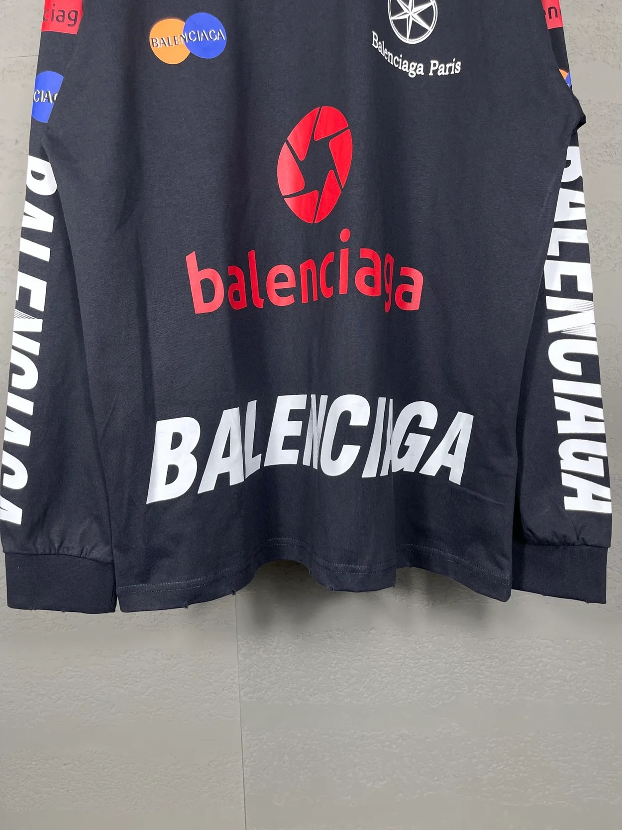 발렌시아가 리그 로고 프린트 스웨트셔츠 블랙