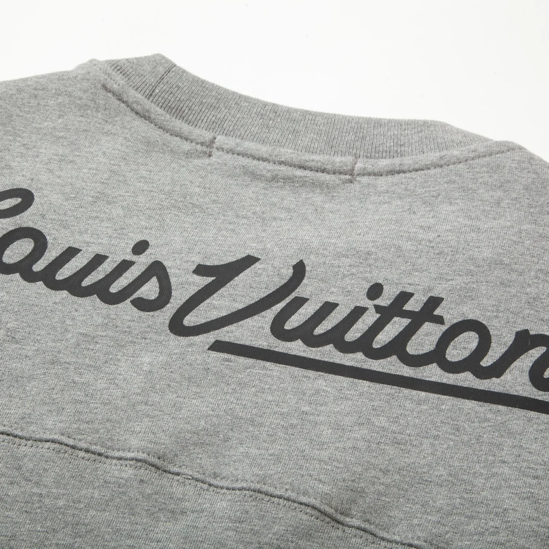 루이비통 x 니고 프린티드 하트 스웨트셔츠