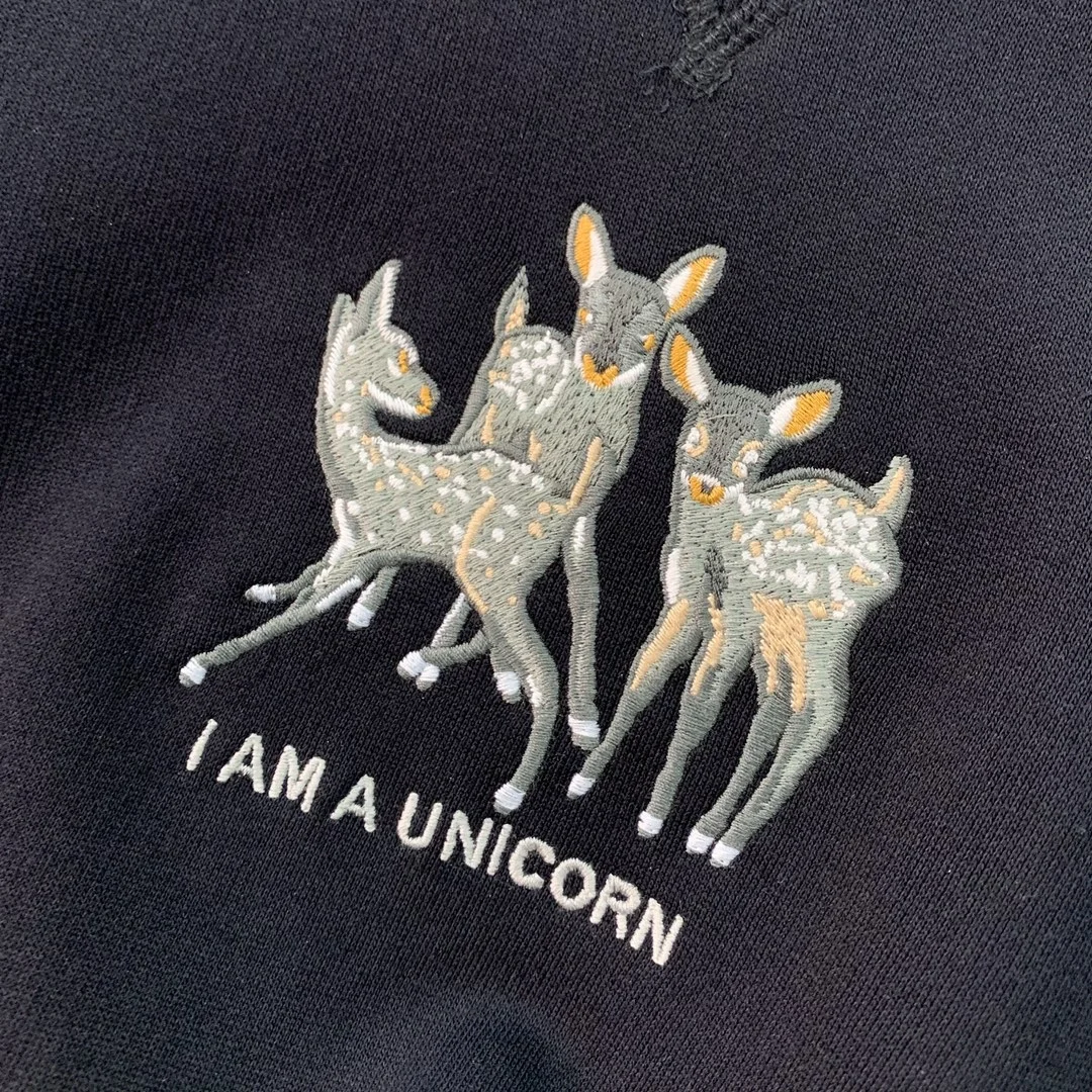 버버리 리카르도 티시 자수 맨투맨