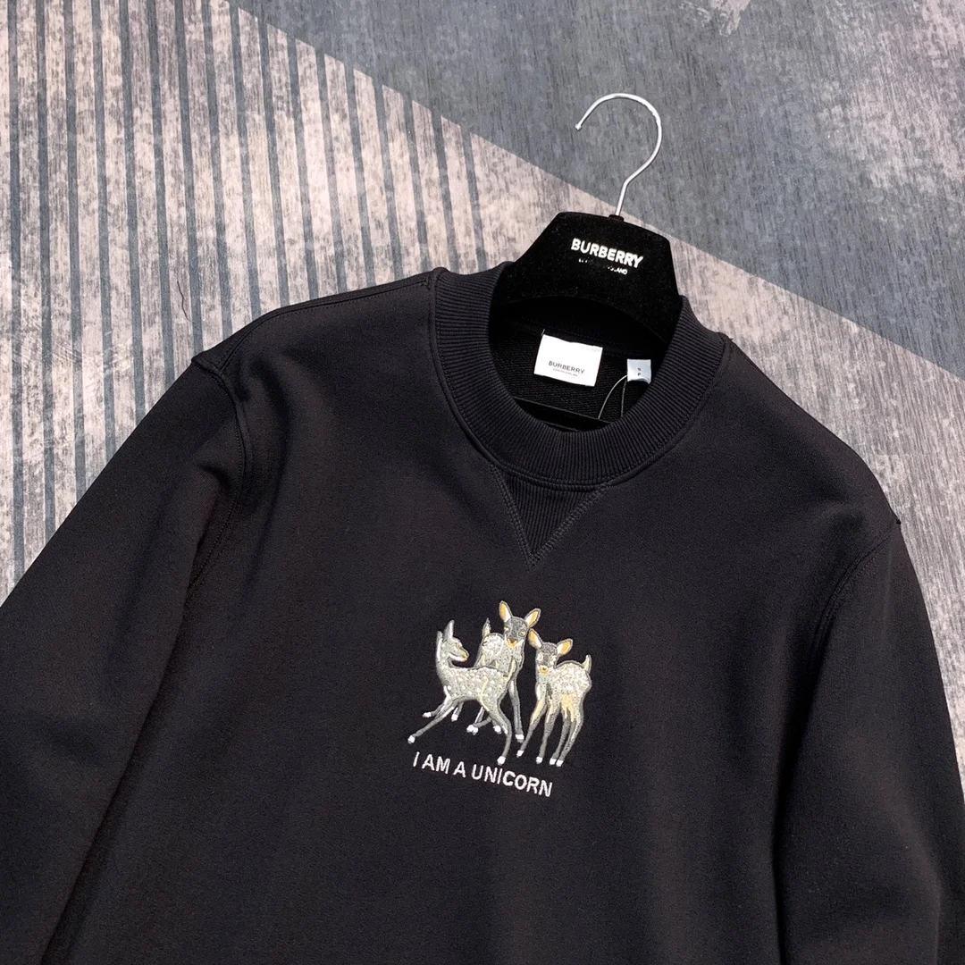 버버리 리카르도 티시 자수 맨투맨