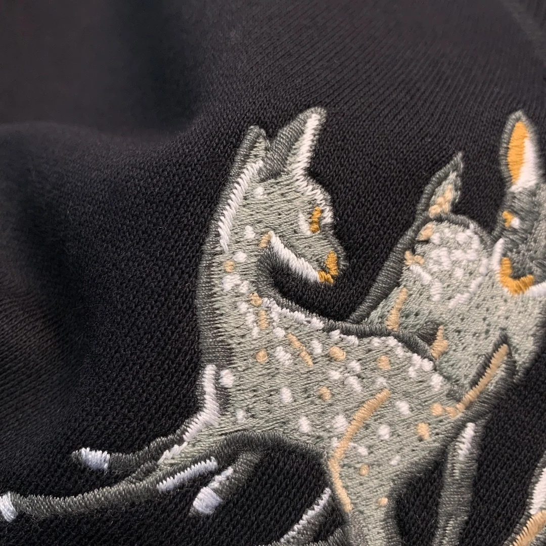 버버리 리카르도 티시 자수 맨투맨