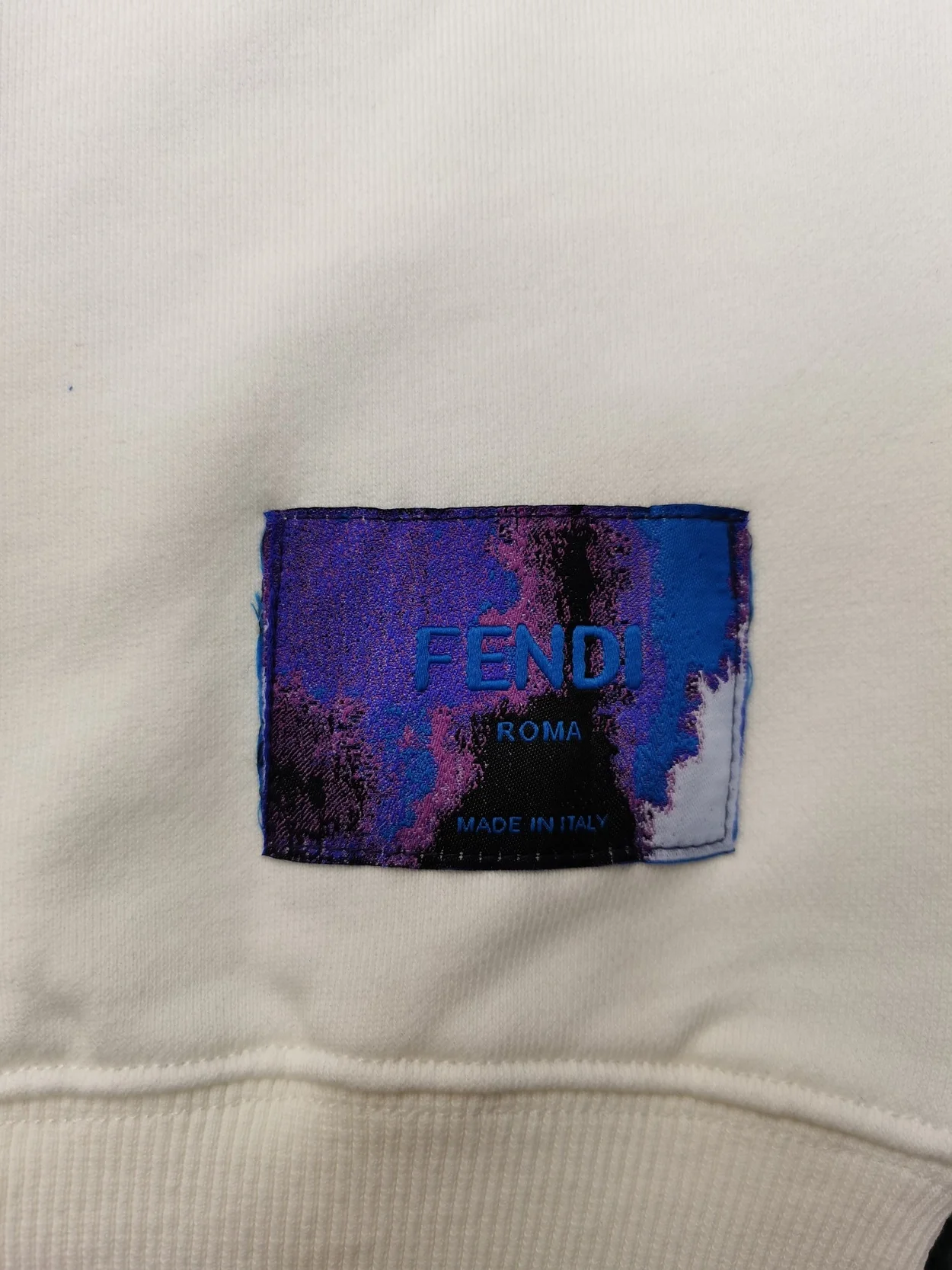 펜디 쿠어디네이티드 스웨트셔츠