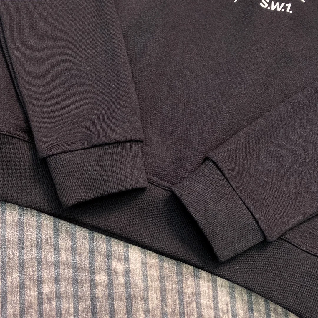 버버리 호스페리 맨투맨 블랙