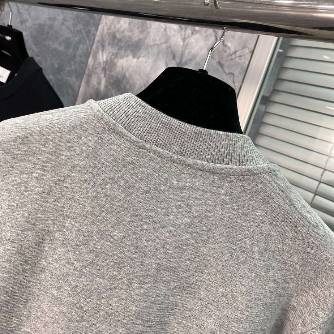 버버리 호스페리 맨투맨 그레이