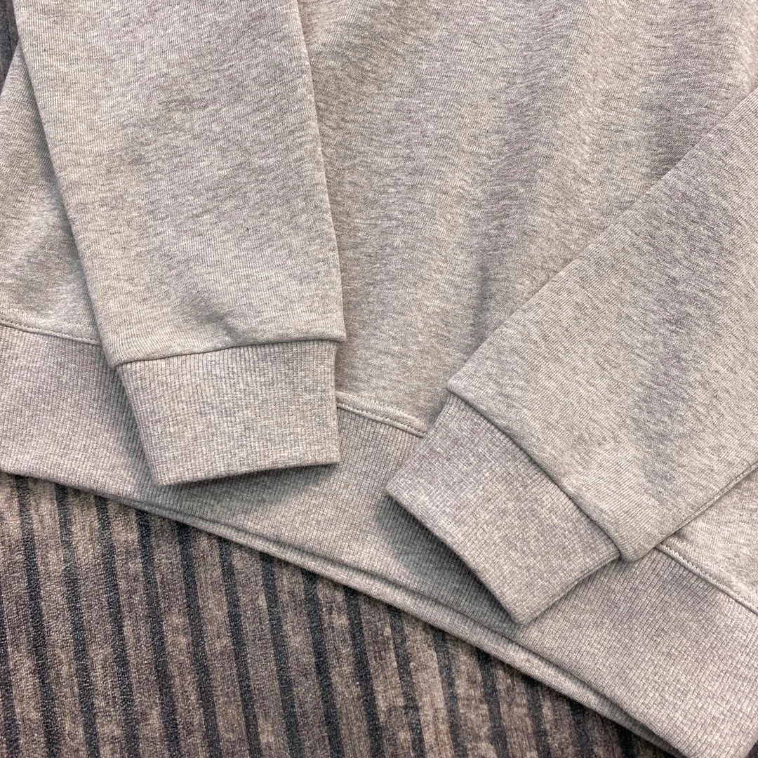 버버리 호스페리 맨투맨 그레이