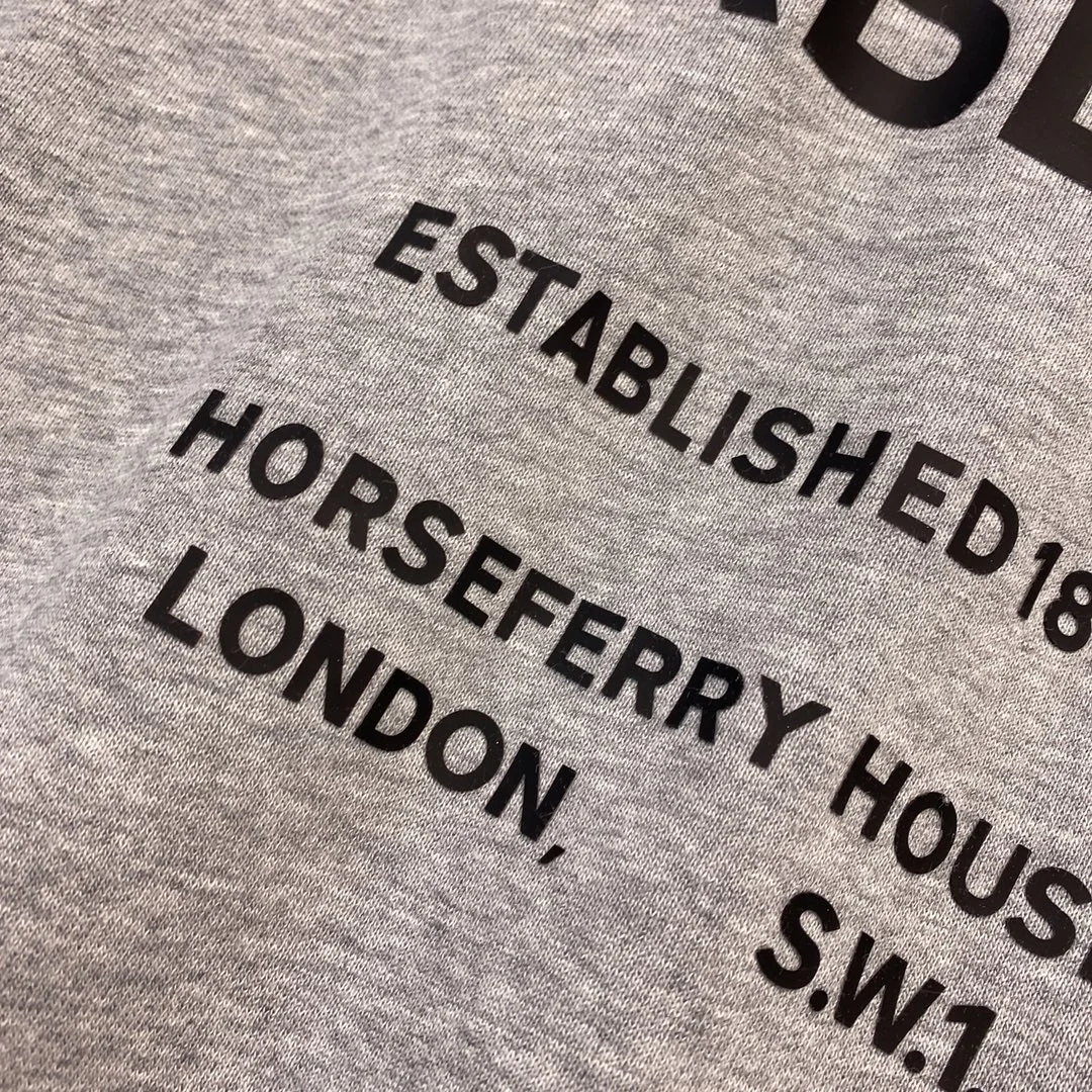 버버리 호스페리 맨투맨 그레이