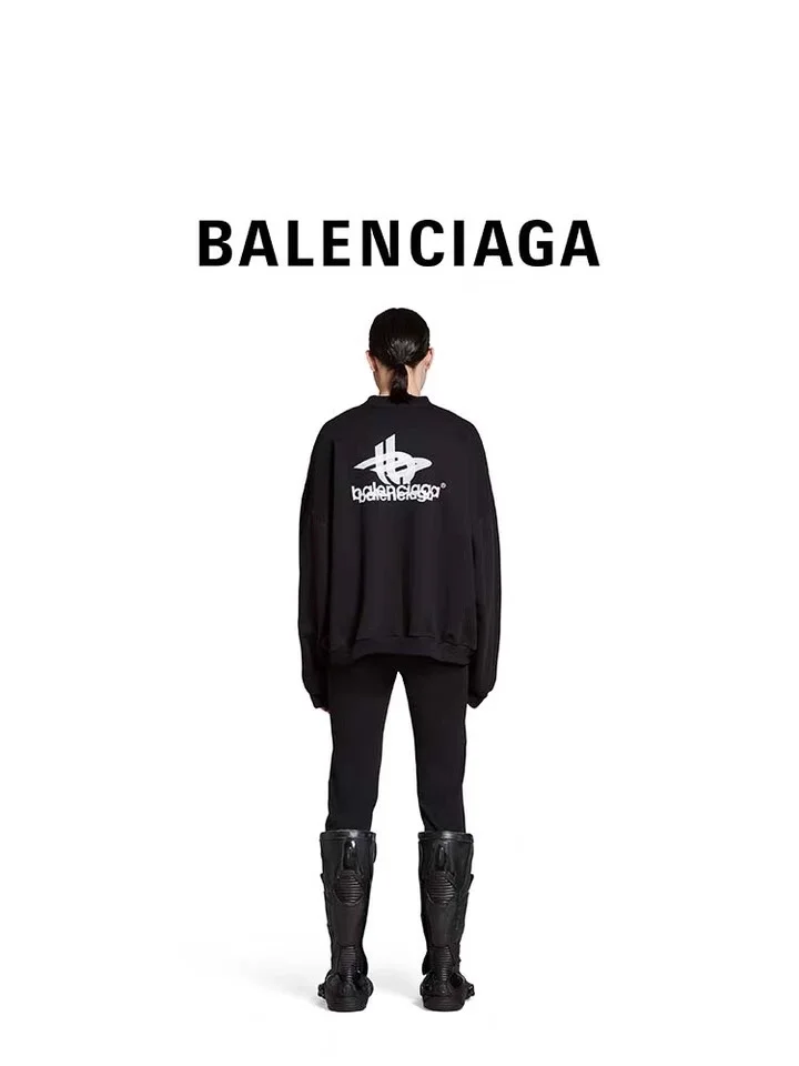 발렌시아가 2023 센터 레이어 맨투맨