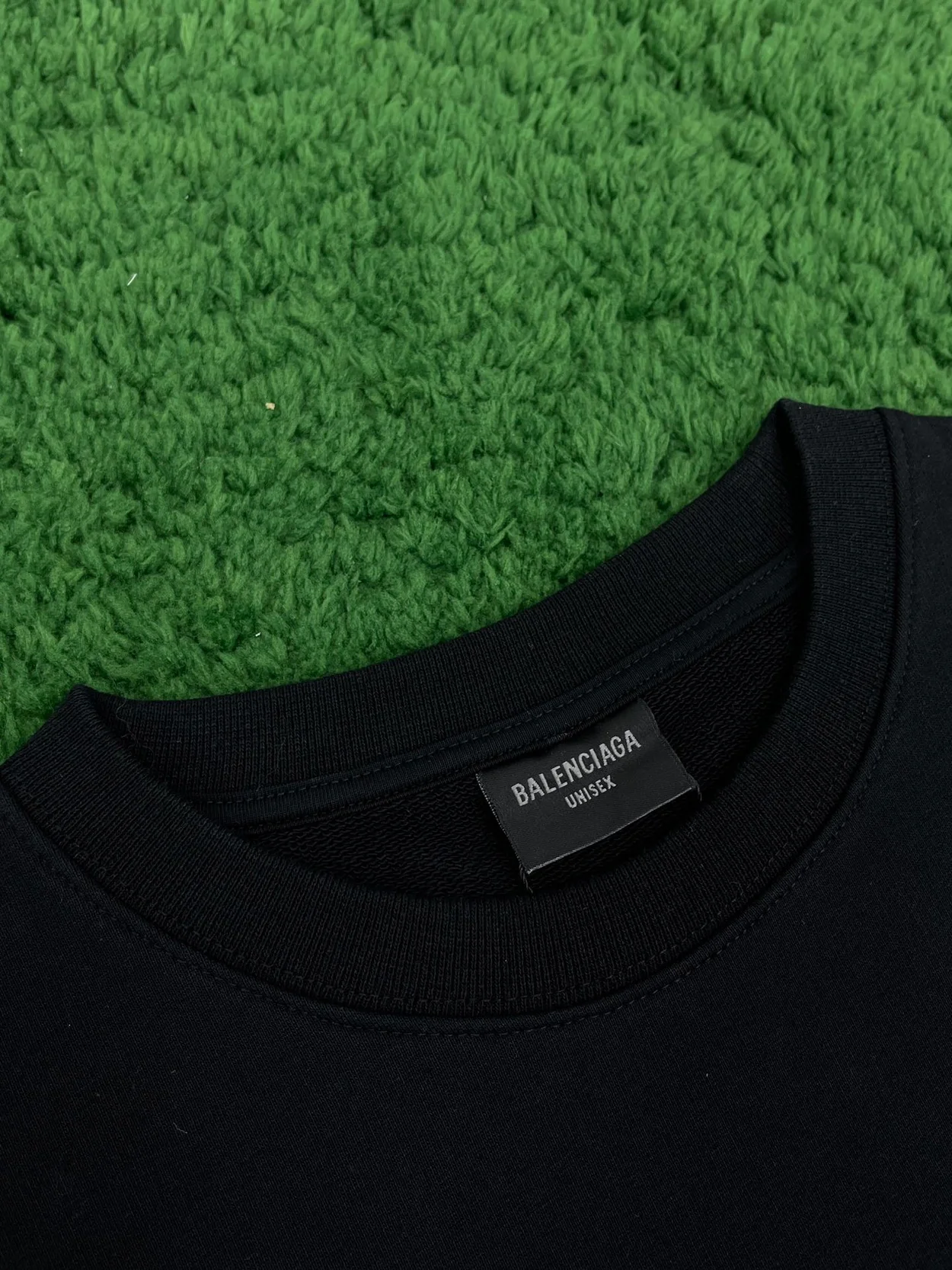 발렌시아가 2023 센터 레이어 맨투맨