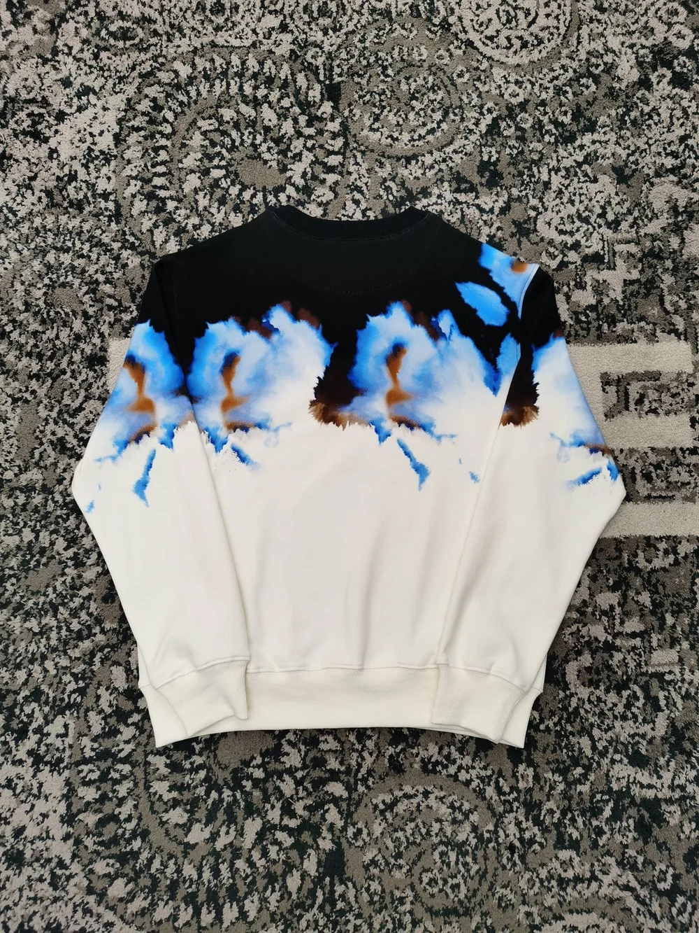 펜디 카티에 오마주 스웻 맨투맨