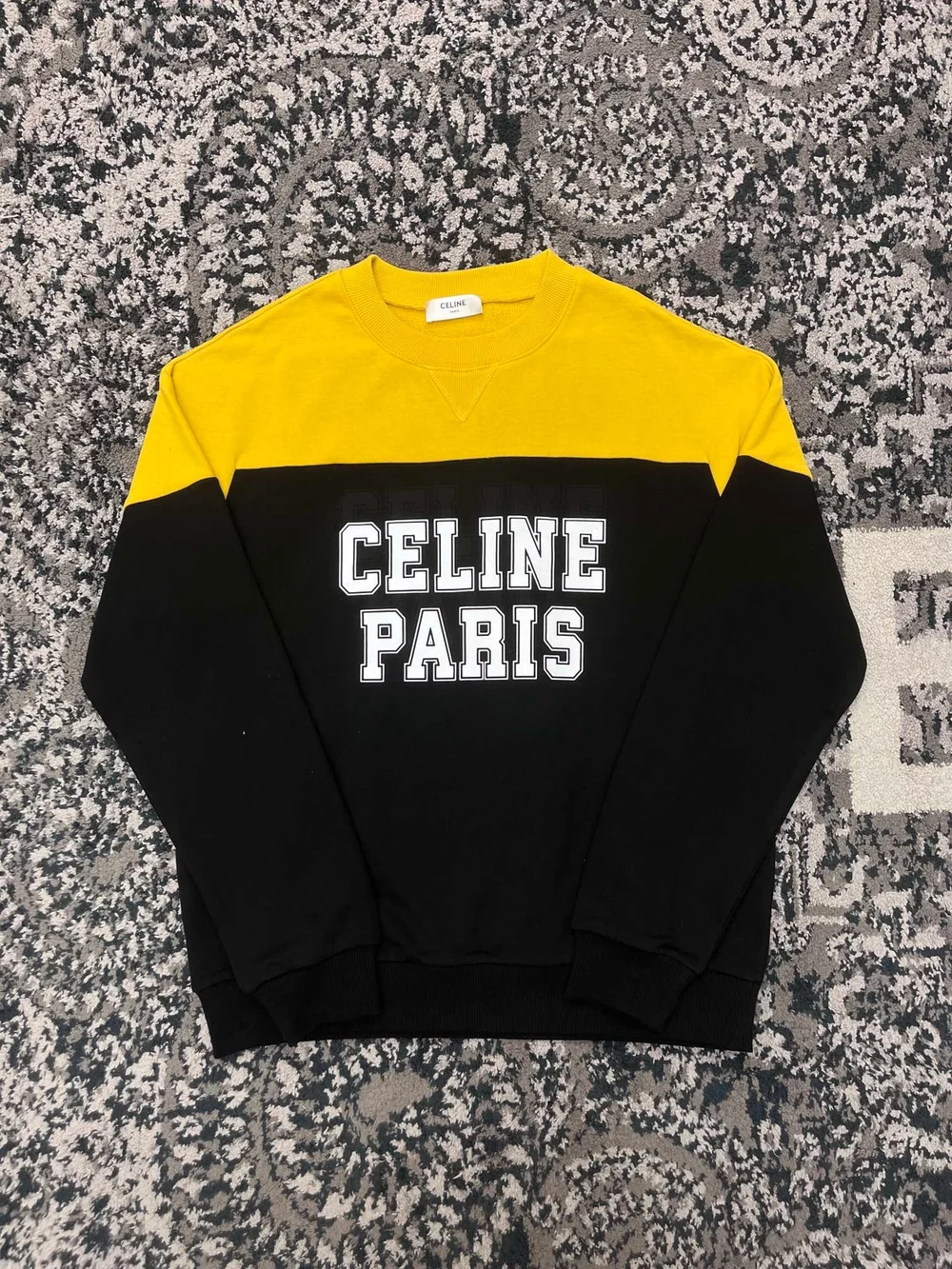 셀린느 파리스 코튼 플리스 맨투맨