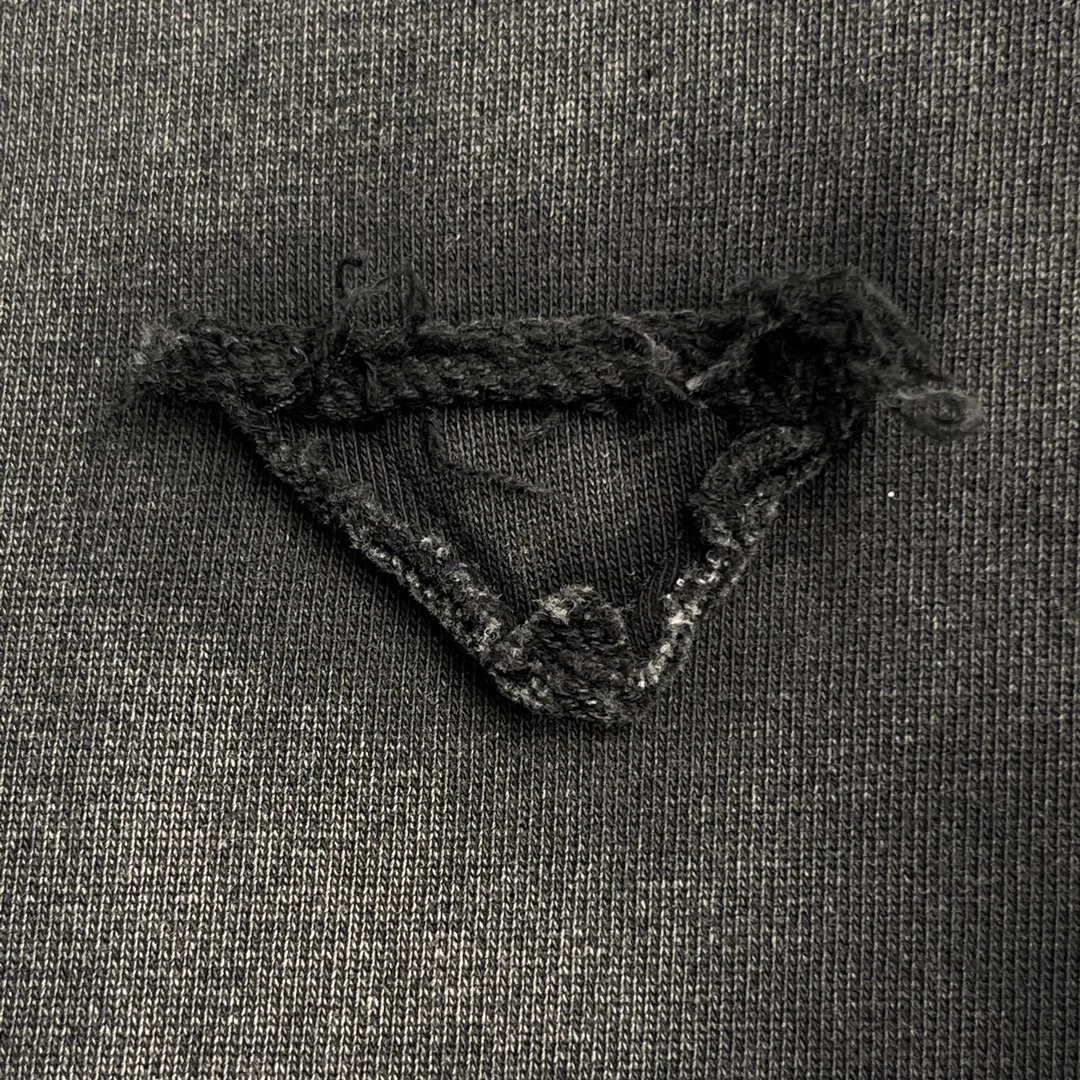 프라다 오버사이즈 가먼트 맨투맨