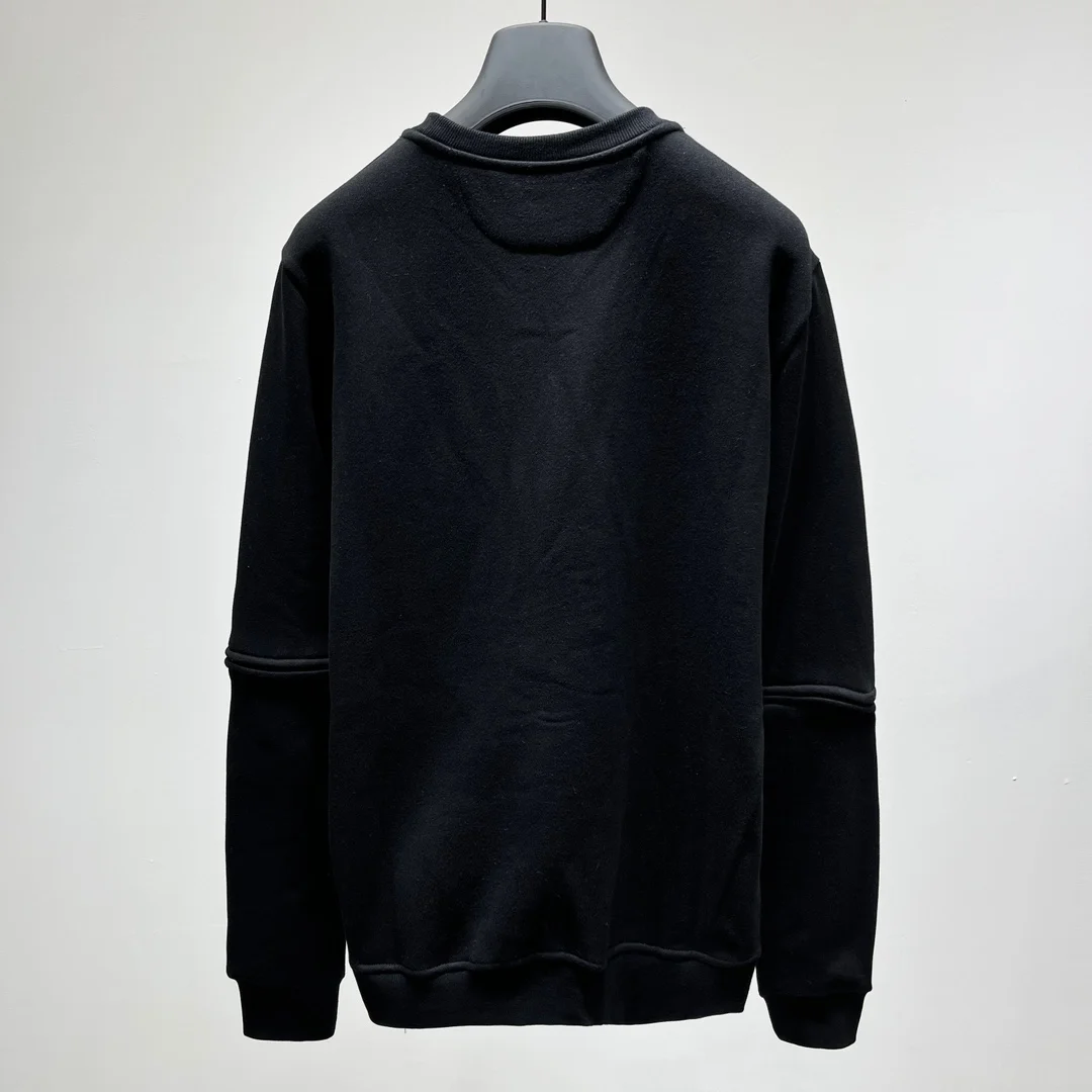 펜디 암지퍼 맨투맨