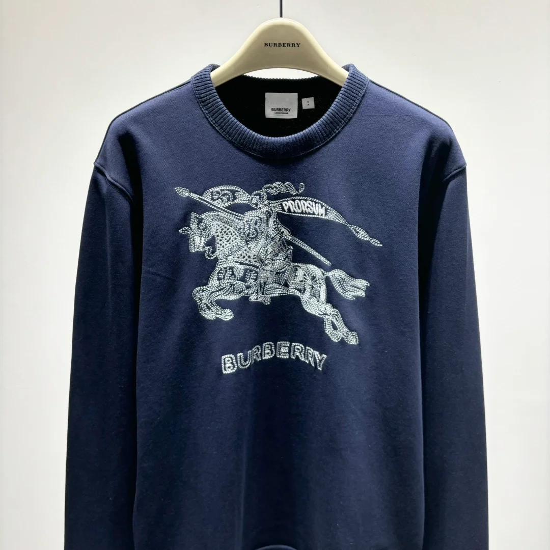 버버리 리이슈 스웻 맨투맨