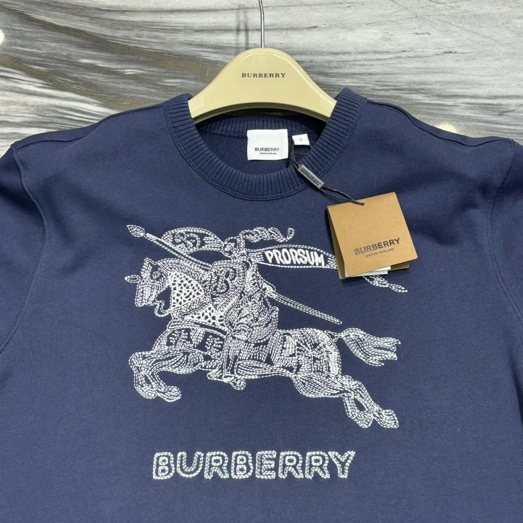 버버리 리이슈 스웻 맨투맨