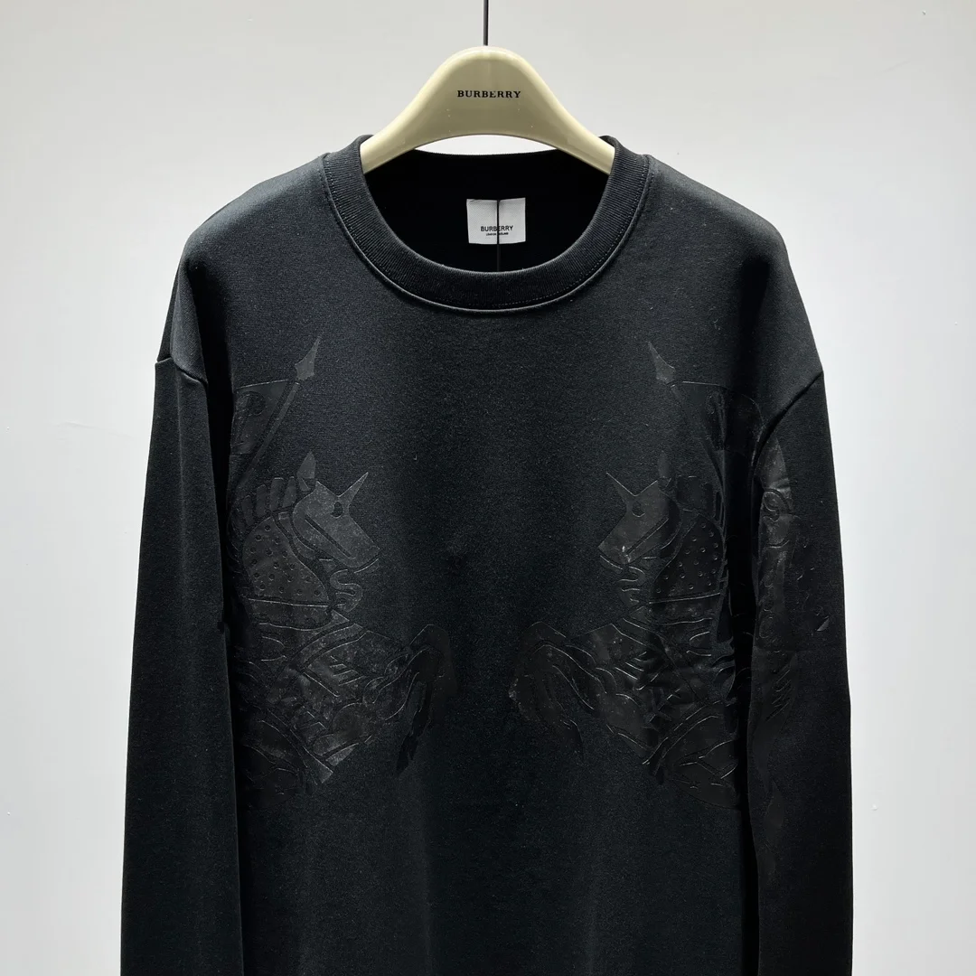 버버리 EKD 호스피리 맨투맨