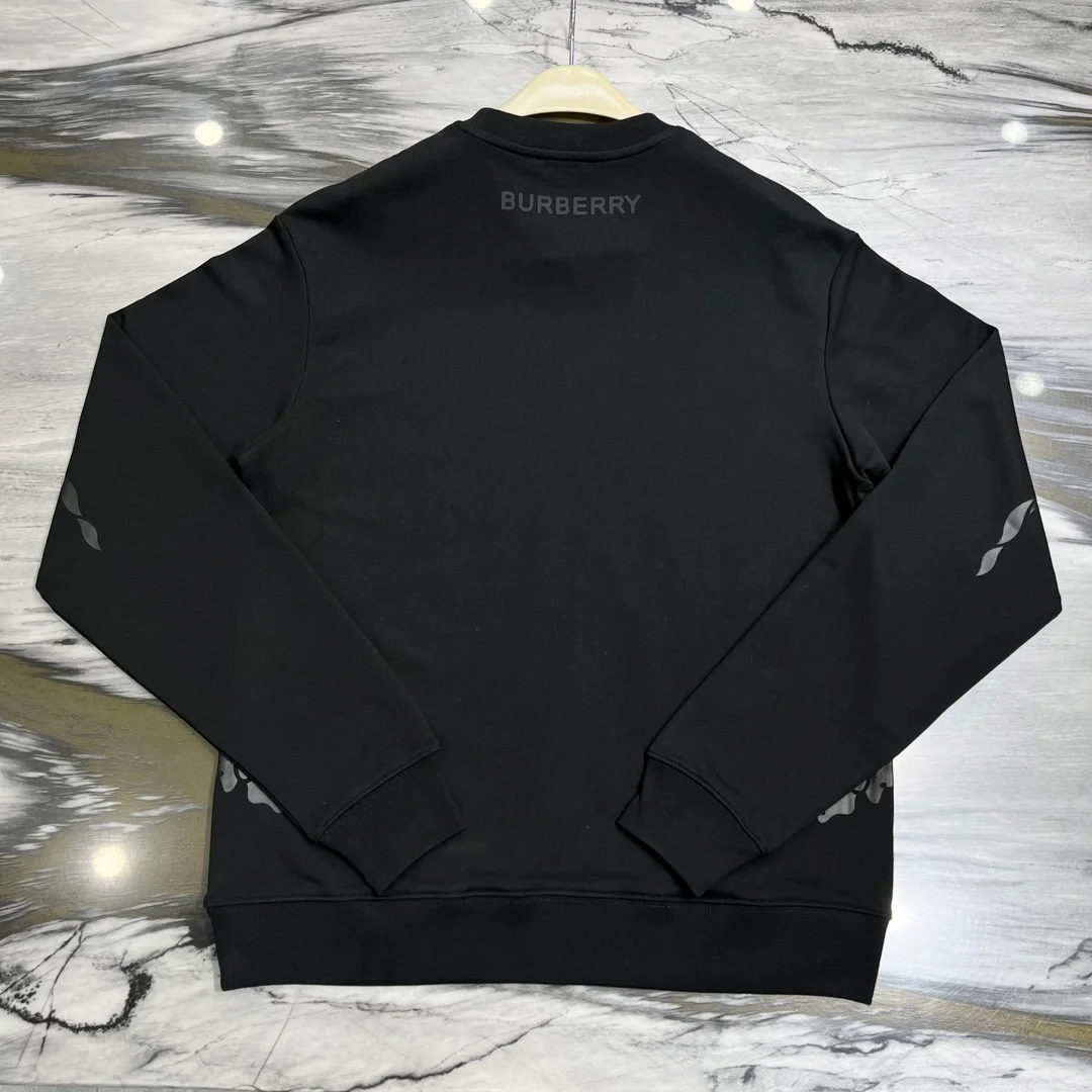 버버리 EKD 호스피리 맨투맨