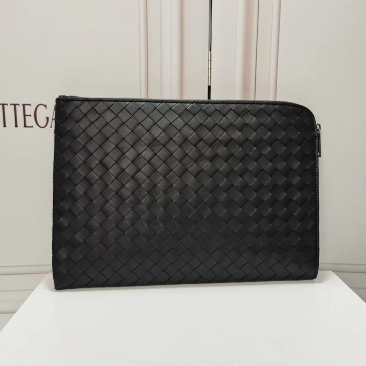 보테가 베네타 클러치