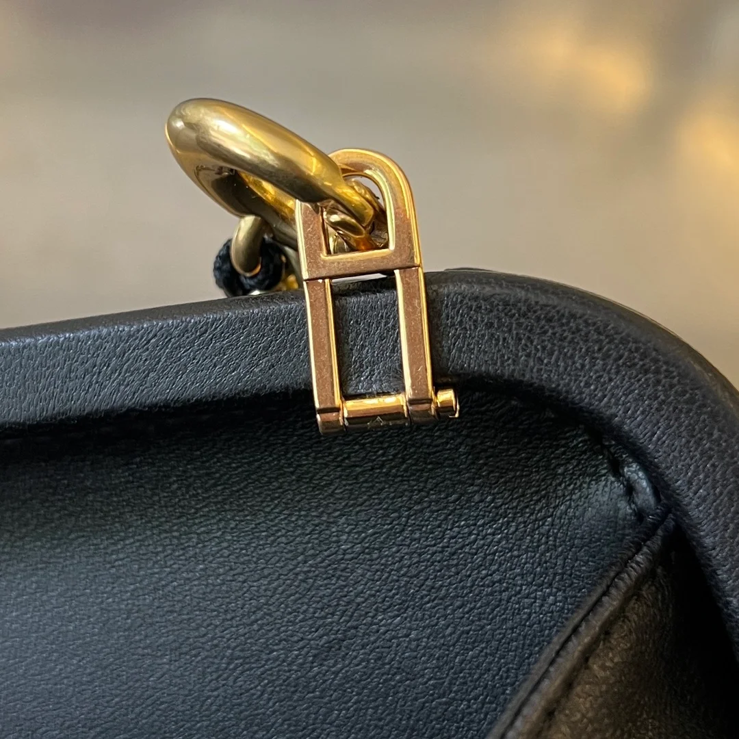 보테가 베네타 놋 체인 클러치백 (2color)