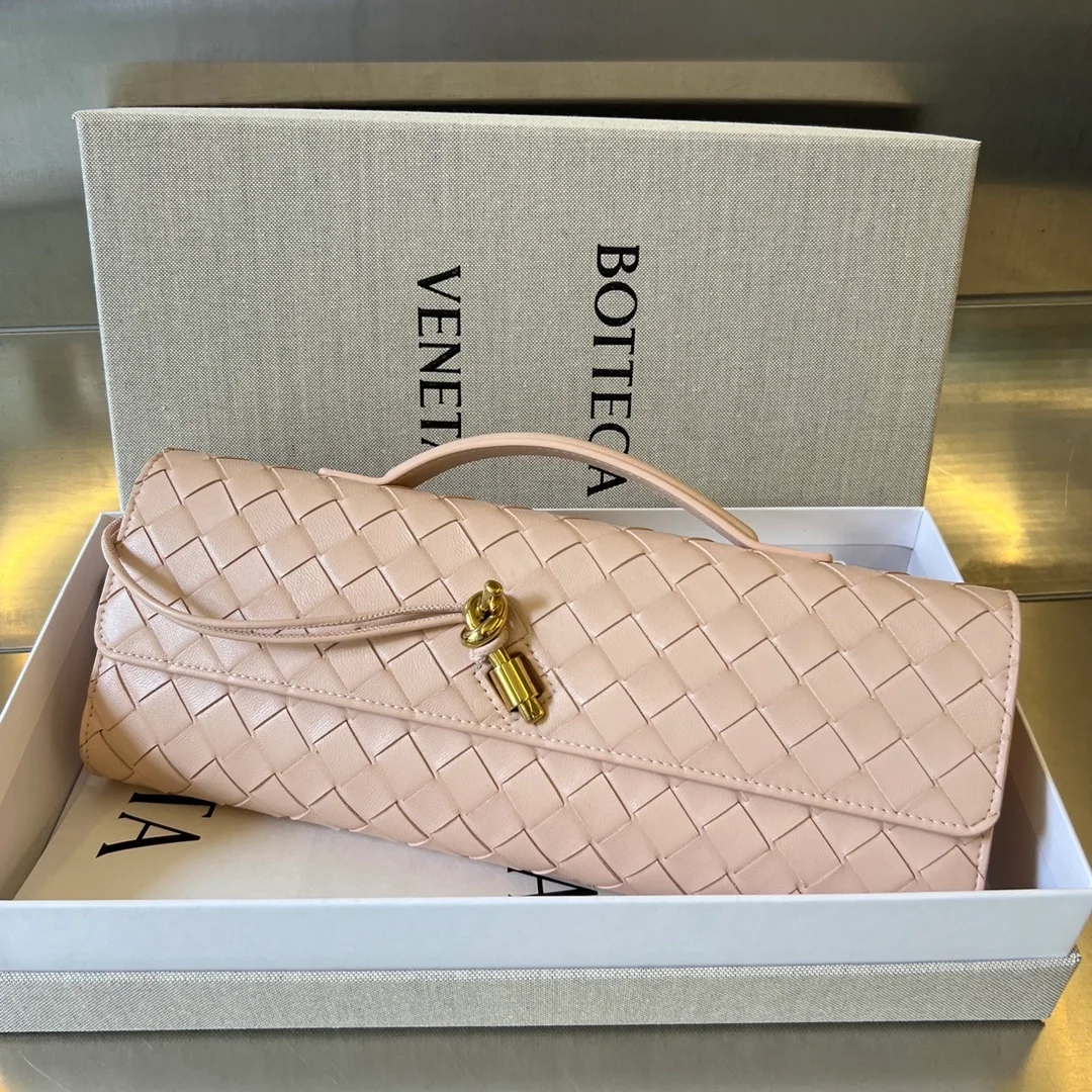 보테가 베네타 놋 롱 핸들 클러치 핑크