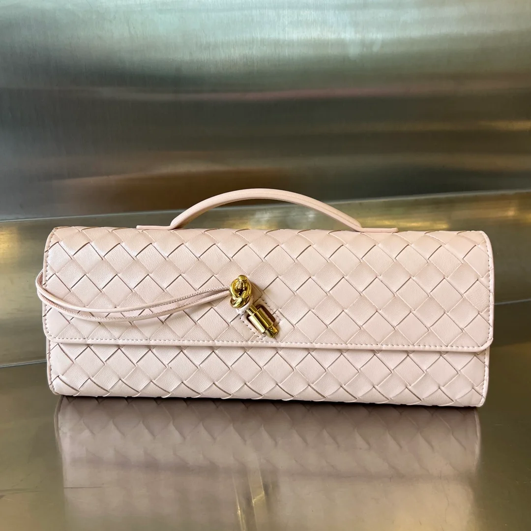 보테가 베네타 놋 롱 핸들 클러치 핑크