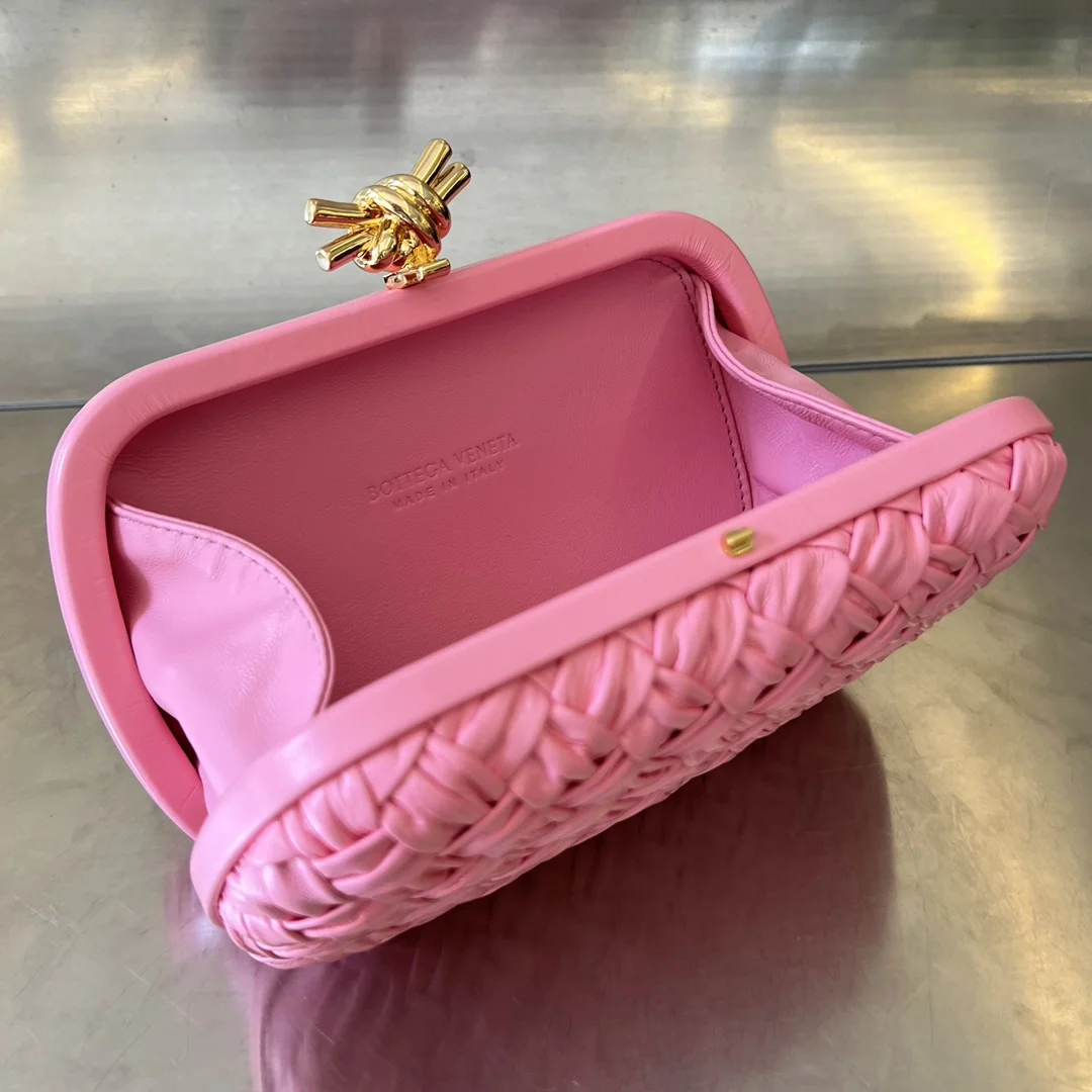 보테가 베네타 미노디에르 놋 클러치 (3color)